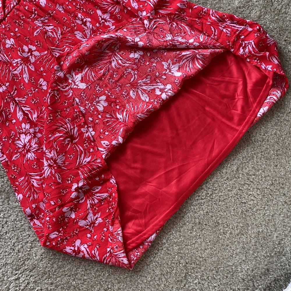 Piper and Scoot midi dress red, size large - Picture 7 of 7